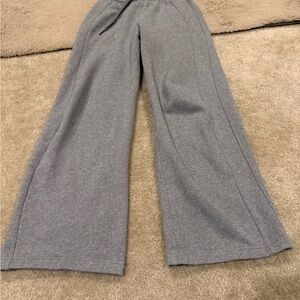 Lululemon Athletica Gray Wide Leg Pants size XXS